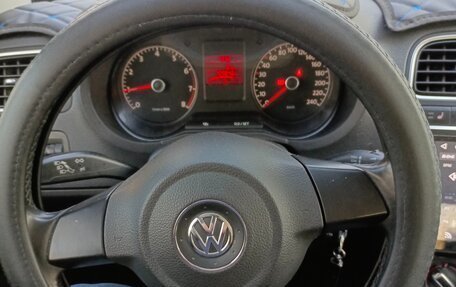 Volkswagen Polo VI (EU Market), 2011 год, 800 000 рублей, 8 фотография