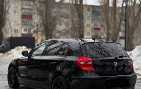 BMW 1 серия, 2010 год, 950 000 рублей, 2 фотография