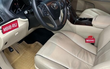 Toyota Venza I, 2013 год, 2 700 000 рублей, 2 фотография