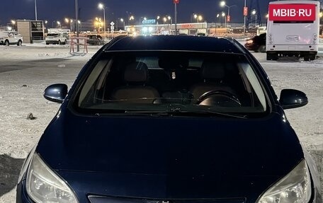 Opel Astra J, 2011 год, 870 000 рублей, 8 фотография