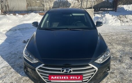 Hyundai Elantra VI рестайлинг, 2018 год, 1 630 000 рублей, 8 фотография