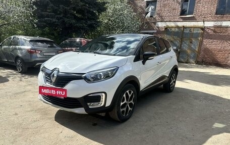 Renault Kaptur I рестайлинг, 2018 год, 1 500 000 рублей, 4 фотография