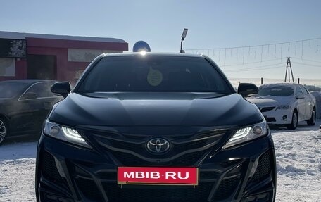 Toyota Camry, 2018 год, 3 108 000 рублей, 2 фотография