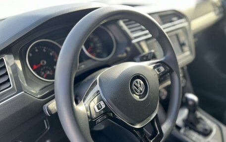 Volkswagen Tiguan II, 2018 год, 2 600 000 рублей, 14 фотография