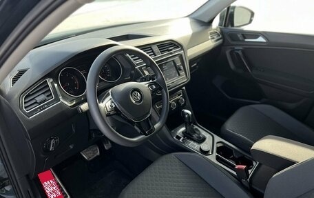 Volkswagen Tiguan II, 2018 год, 2 600 000 рублей, 12 фотография