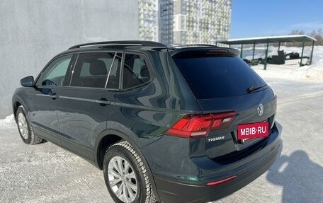Volkswagen Tiguan II, 2018 год, 2 600 000 рублей, 7 фотография