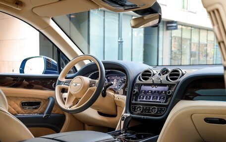 Bentley Bentayga I, 2016 год, 12 649 900 рублей, 22 фотография
