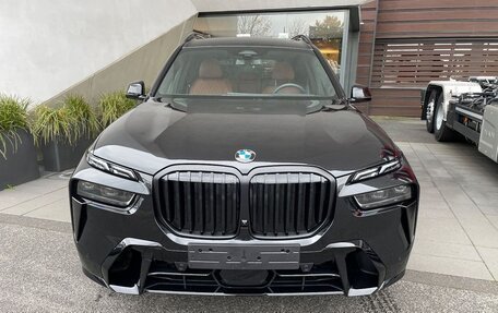 BMW X7, 2023 год, 12 778 000 рублей, 2 фотография