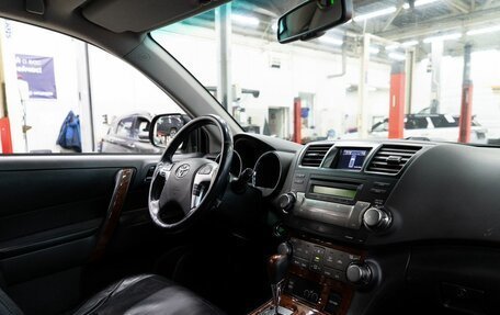 Toyota Highlander III, 2011 год, 2 149 000 рублей, 22 фотография