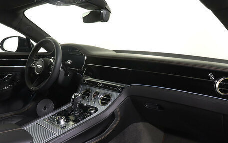 Bentley Continental GT III, 2021 год, 23 500 000 рублей, 11 фотография