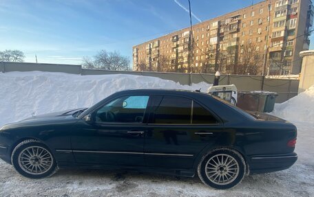Mercedes-Benz E-Класс, 2000 год, 890 000 рублей, 3 фотография