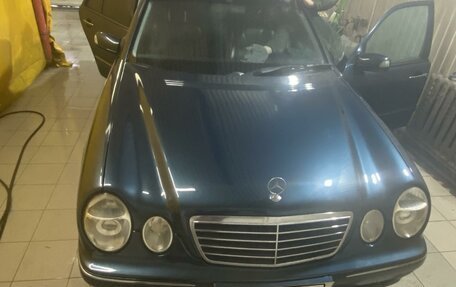 Mercedes-Benz E-Класс, 2000 год, 890 000 рублей, 17 фотография