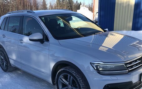 Volkswagen Tiguan II, 2019 год, 3 400 000 рублей, 10 фотография