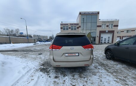 Toyota Sienna III, 2010 год, 2 100 000 рублей, 21 фотография