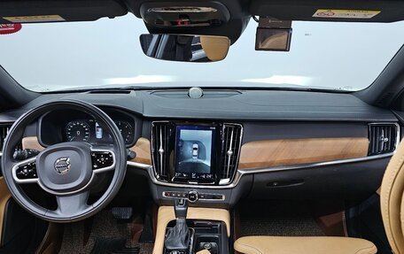 Volvo S90 II рестайлинг, 2019 год, 3 350 000 рублей, 8 фотография