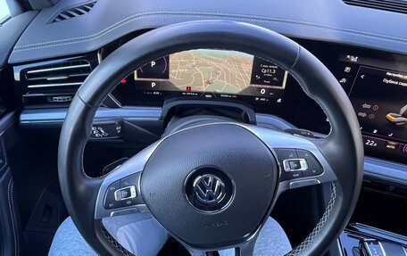 Volkswagen Touareg III, 2019 год, 6 300 000 рублей, 12 фотография