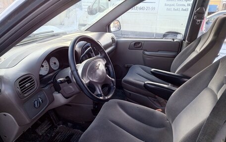 Chrysler Voyager IV, 2002 год, 450 000 рублей, 6 фотография
