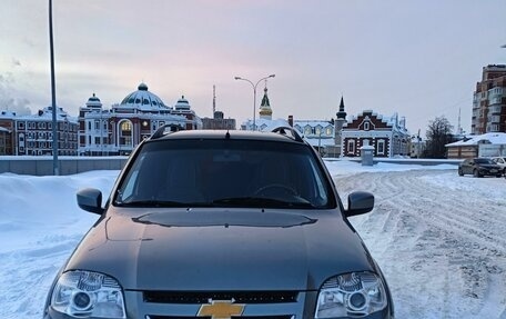 Chevrolet Niva I рестайлинг, 2014 год, 720 000 рублей, 3 фотография