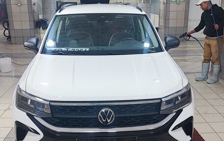 Volkswagen Taos, 2022 год, 2 550 000 рублей, 2 фотография