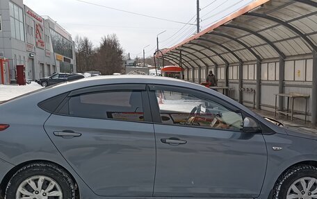 Hyundai Solaris II рестайлинг, 2018 год, 838 000 рублей, 2 фотография