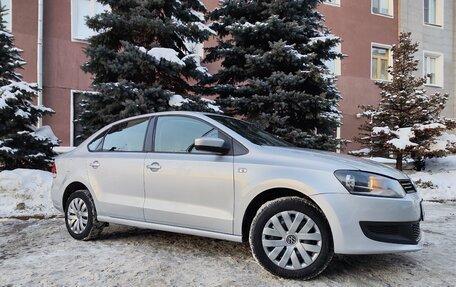 Volkswagen Polo VI (EU Market), 2011 год, 890 000 рублей, 3 фотография