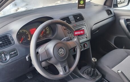 Volkswagen Polo VI (EU Market), 2011 год, 890 000 рублей, 19 фотография