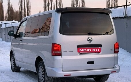 Volkswagen Multivan T5, 2011 год, 1 975 000 рублей, 3 фотография