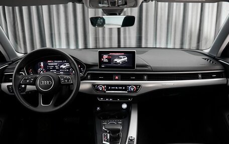 Audi A4, 2019 год, 3 390 000 рублей, 3 фотография