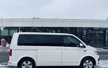 Volkswagen Multivan T6 рестайлинг, 2018 год, 3 950 000 рублей, 4 фотография