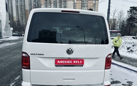 Volkswagen Multivan T6 рестайлинг, 2018 год, 3 950 000 рублей, 5 фотография