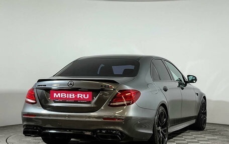 Mercedes-Benz E-Класс AMG, 2018 год, 7 400 000 рублей, 5 фотография