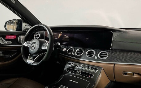 Mercedes-Benz E-Класс AMG, 2018 год, 7 400 000 рублей, 9 фотография