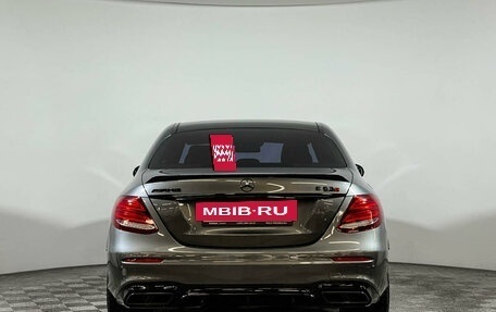 Mercedes-Benz E-Класс AMG, 2018 год, 7 400 000 рублей, 6 фотография