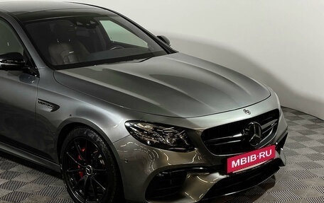 Mercedes-Benz E-Класс AMG, 2018 год, 7 400 000 рублей, 24 фотография