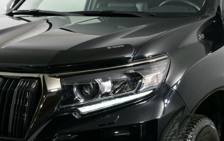 Toyota Land Cruiser Prado 150 рестайлинг 2, 2022 год, 8 500 000 рублей, 26 фотография