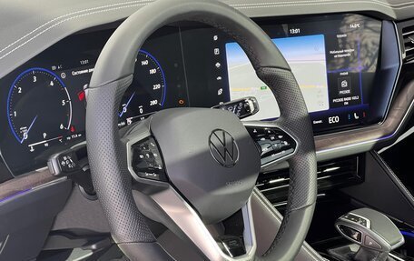 Volkswagen Touareg III, 2023 год, 15 849 999 рублей, 10 фотография
