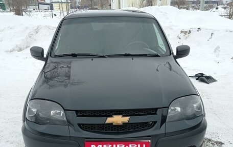 Chevrolet Niva I рестайлинг, 2019 год, 815 000 рублей, 1 фотография