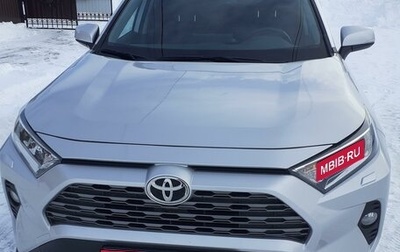 Toyota RAV4, 2021 год, 4 000 000 рублей, 1 фотография