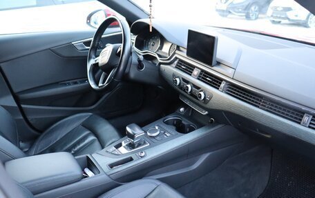 Audi A4, 2017 год, 2 550 000 рублей, 12 фотография