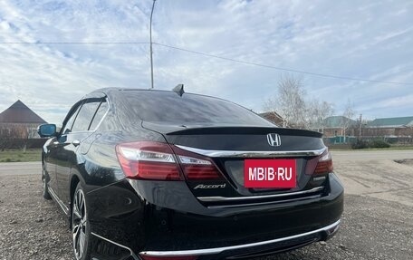 Honda Accord IX рестайлинг, 2018 год, 2 550 000 рублей, 8 фотография
