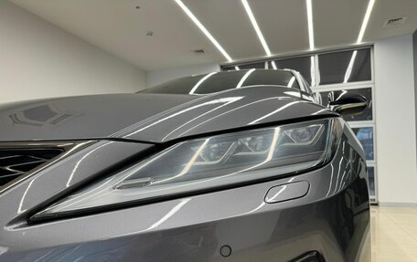 Lexus RX IV рестайлинг, 2019 год, 4 940 000 рублей, 12 фотография