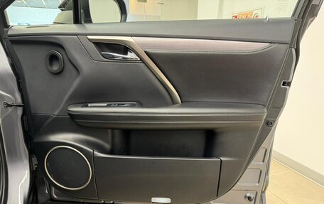 Lexus RX IV рестайлинг, 2019 год, 4 940 000 рублей, 20 фотография