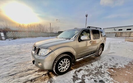 Nissan Pathfinder, 2012 год, 2 299 000 рублей, 21 фотография