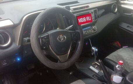 Toyota RAV4, 2013 год, 1 980 000 рублей, 9 фотография
