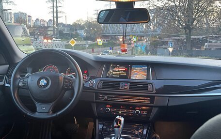 BMW 5 серия, 2016 год, 2 390 000 рублей, 18 фотография