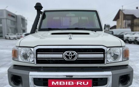 Toyota Land Cruiser 70, 2017 год, 5 823 000 рублей, 1 фотография