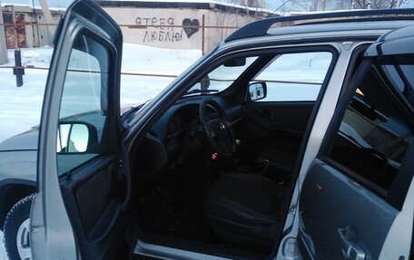 Chevrolet Niva I рестайлинг, 2013 год, 700 000 рублей, 5 фотография