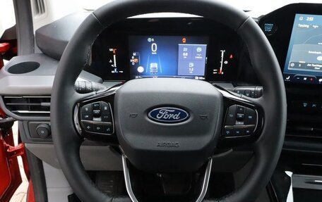 Ford Tourneo Custom I рестайлинг, 2023 год, 6 400 000 рублей, 8 фотография
