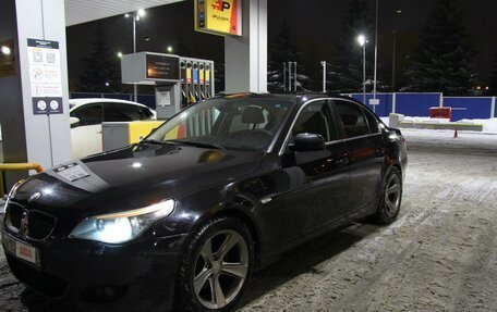 BMW 5 серия, 2006 год, 900 000 рублей, 10 фотография