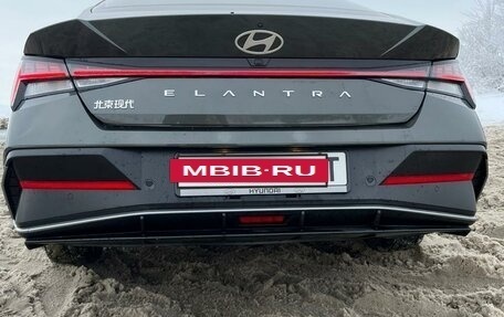 Hyundai Elantra, 2023 год, 2 250 000 рублей, 3 фотография